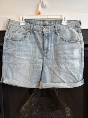 Eddie Bauer Women’s Light Blue Boyfriend Rolled-Hem Denim Shorts